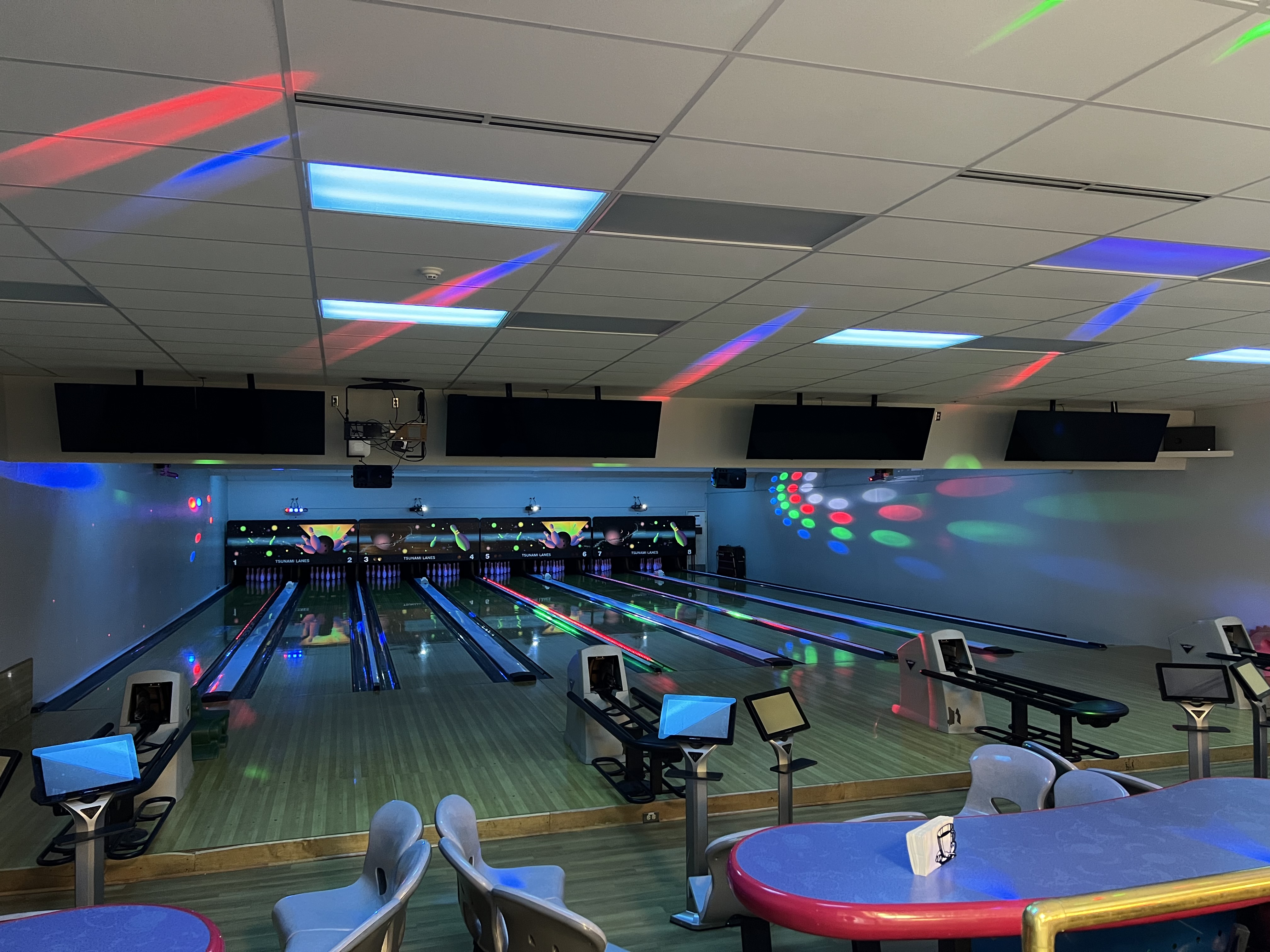 Tsunami Bowling Lanes