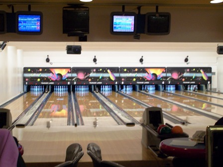 Tsunami Bowling Lanes